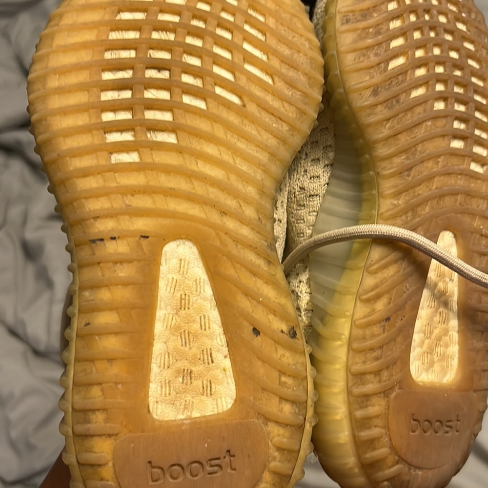 Yeezy - Picture 7 of 7